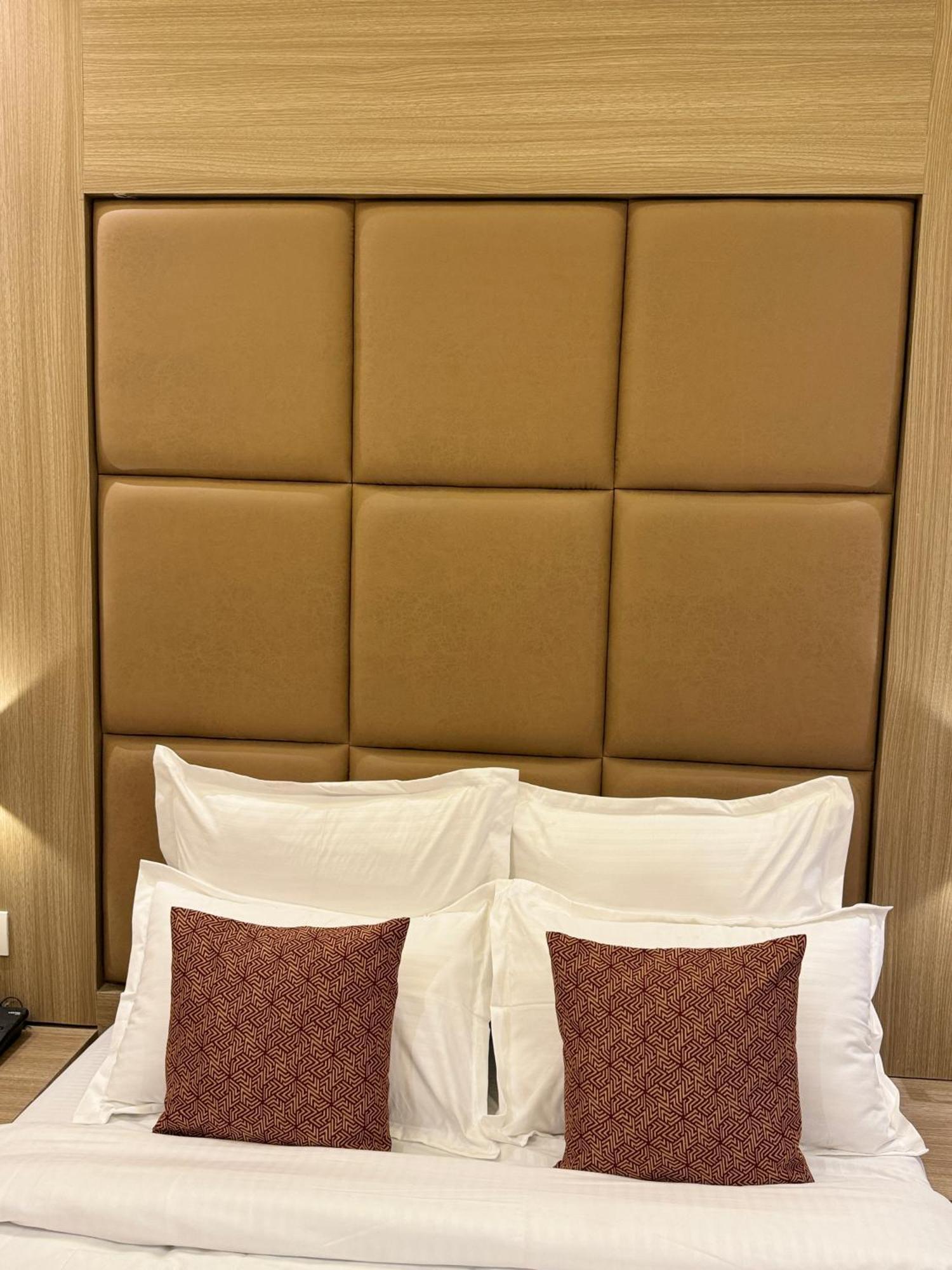 Hotel Bellamont مومباي المظهر الخارجي الصورة
