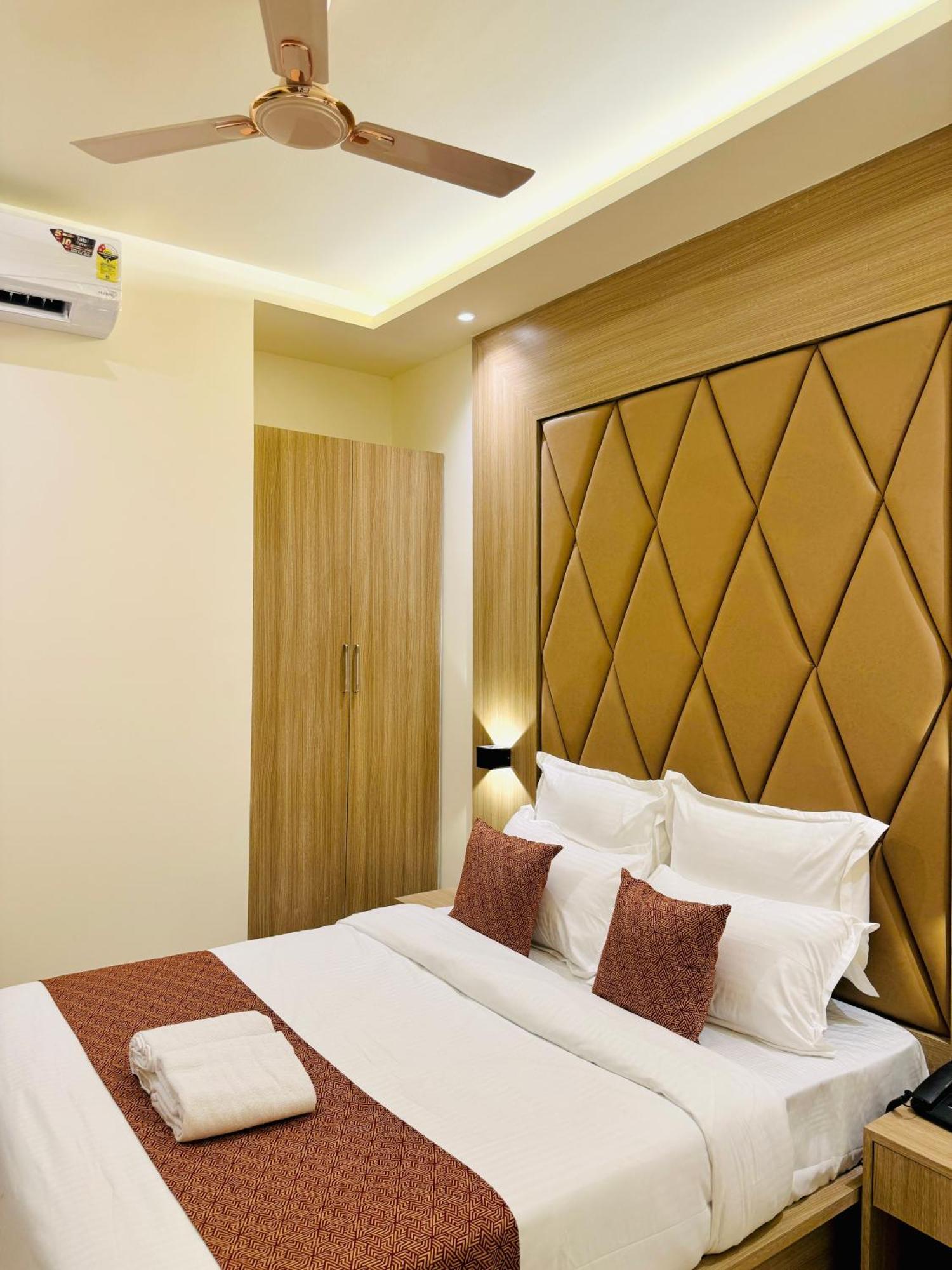 Hotel Bellamont مومباي المظهر الخارجي الصورة