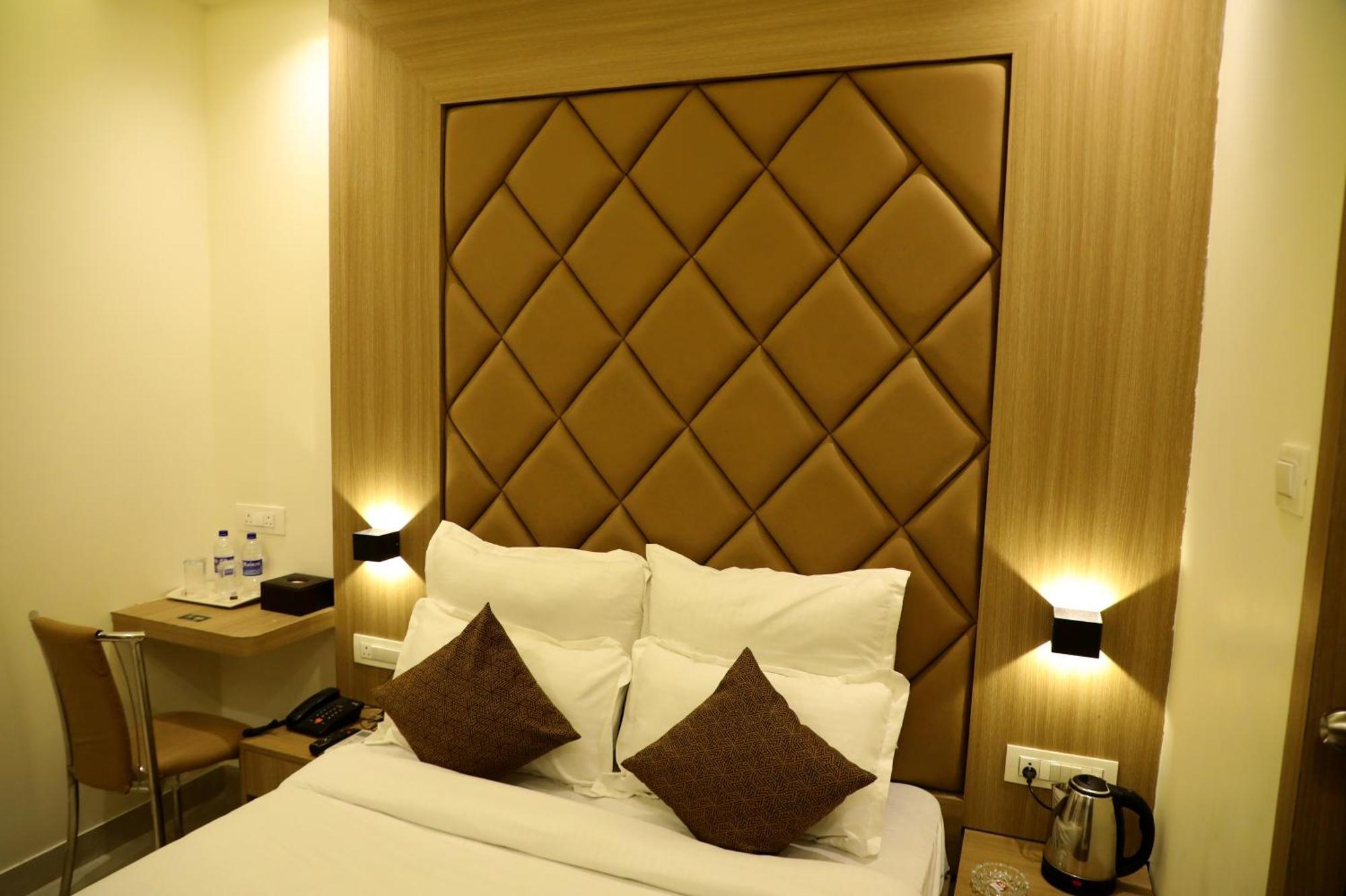 Hotel Bellamont مومباي المظهر الخارجي الصورة