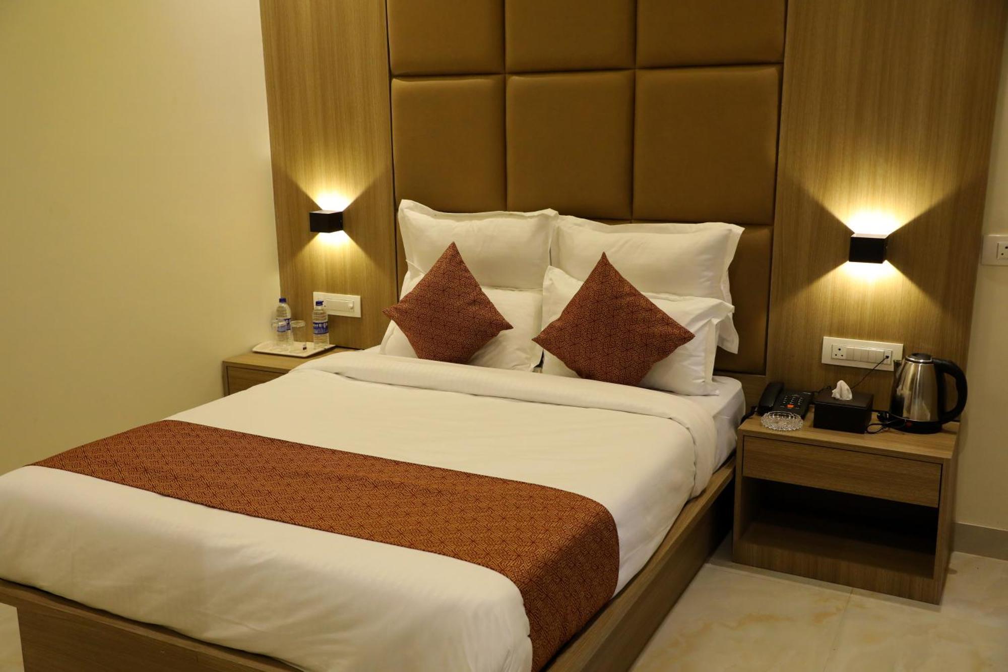 Hotel Bellamont مومباي المظهر الخارجي الصورة