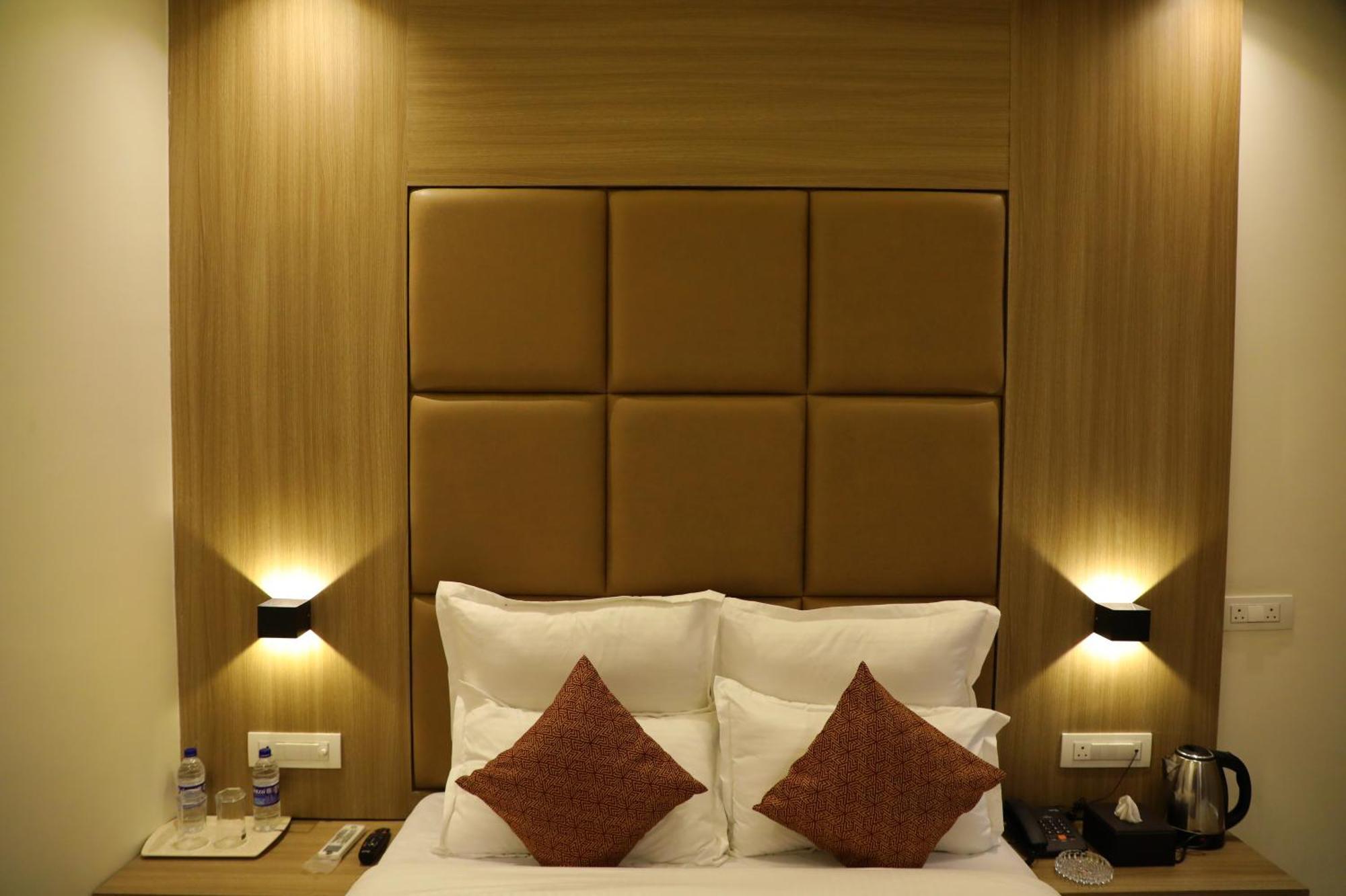 Hotel Bellamont مومباي المظهر الخارجي الصورة