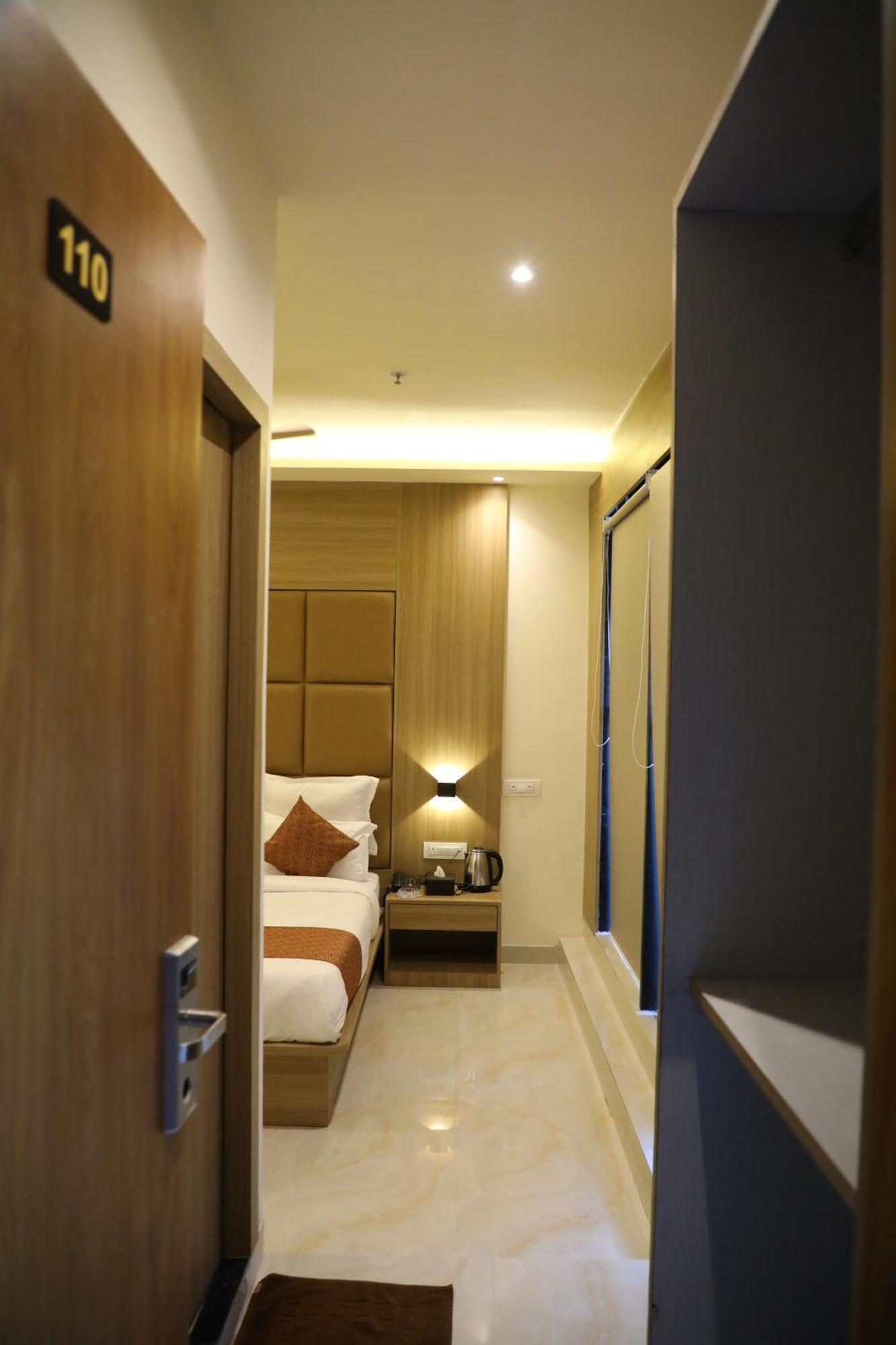 Hotel Bellamont مومباي المظهر الخارجي الصورة